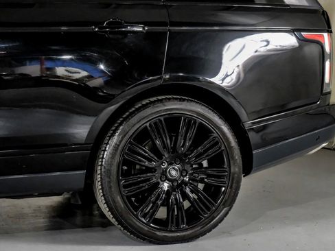 Used 2019 Land Rover Range Rover Supercharged image 13