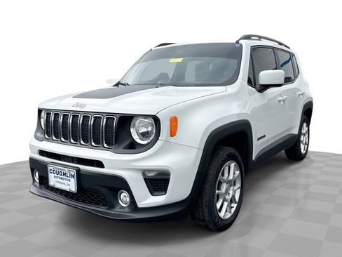 Used 2019 Jeep Renegade Latitude w/ Cold Weather Group image 1