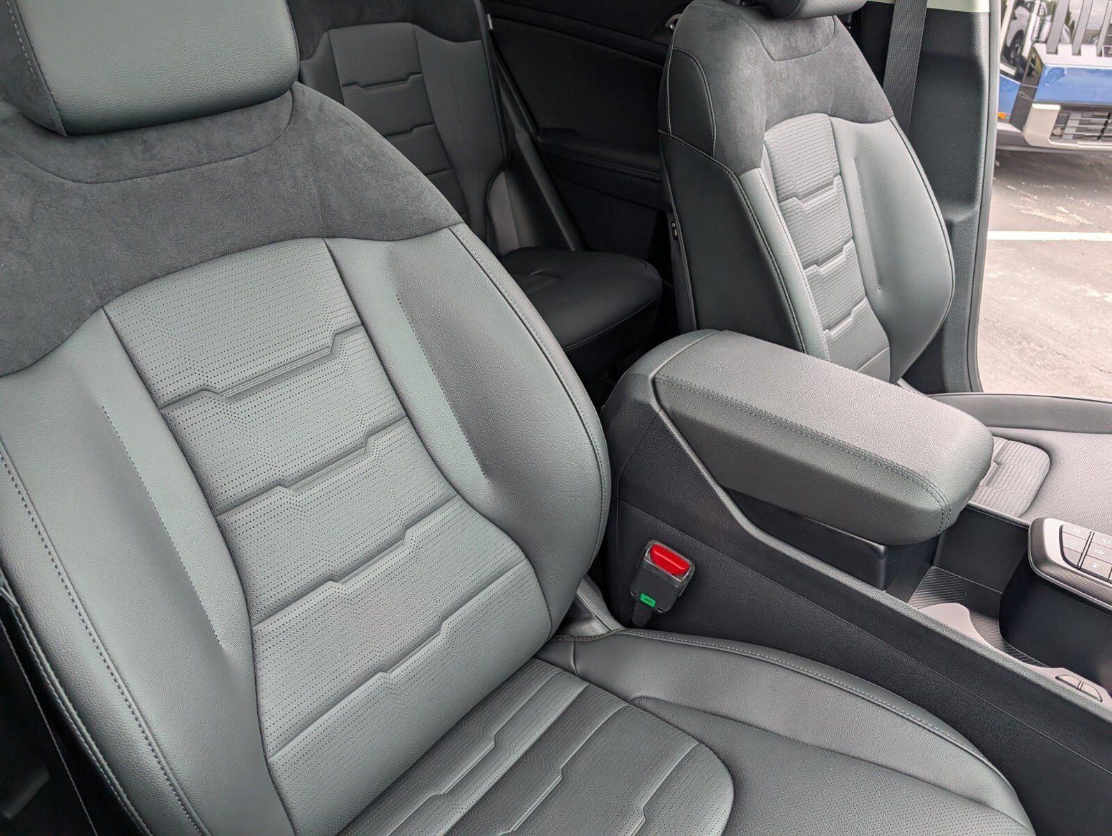 New 2027 Kia Sportage SX AWD/4WD image 30