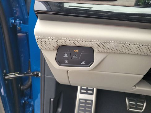 New 2026 Volkswagen Atlas SEL Premium R-Line image 32