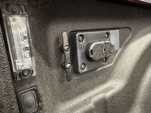 Used 2024 RAM 2500 Tradesman w/ Chrome Appearance Group image 12