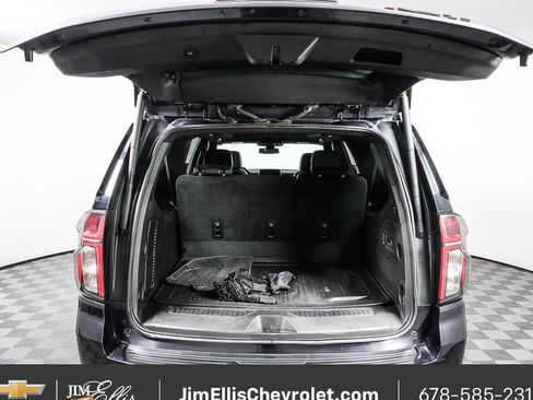 Used 2022 Chevrolet Suburban RST w/ Luxury Package image 31