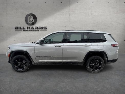New 2025 Jeep Grand Cherokee L Limited w/ Luxury Tech Group II image 9