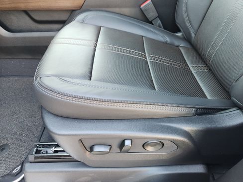 New 2026 Chevrolet Silverado 3500 High Country w/ High Country Premium Package image 25