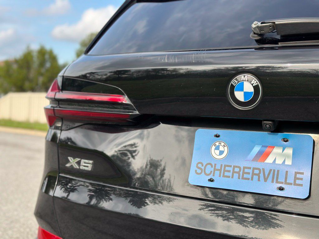 Used 2024 BMW X5 xDrive40i w/ Premium Package AWD/4WD image 16