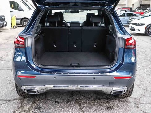 Used 2023 Mercedes-Benz GLA 250 w/ Premium Package image 29