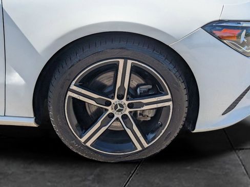 Used 2020 Mercedes-Benz CLA 250 w/ Premium Package image 12