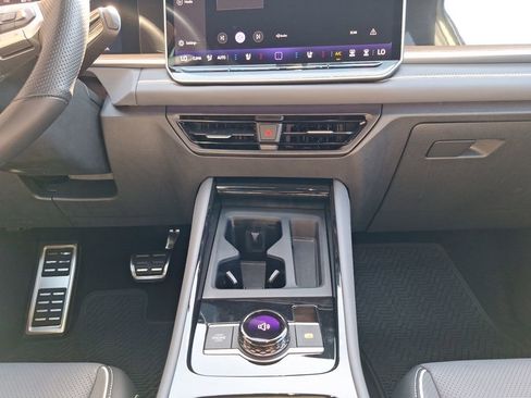 Used 2026 Volkswagen Tiguan SEL R-Line image 18