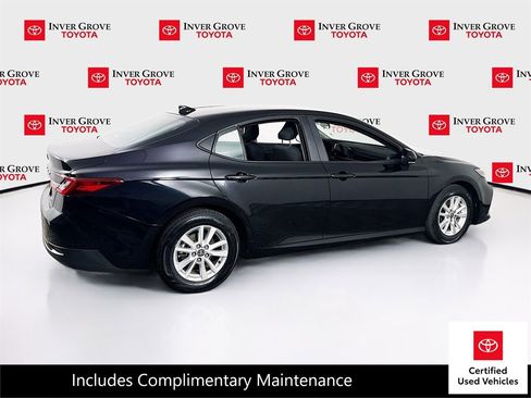 Certified 2025 Toyota Camry LE image 5