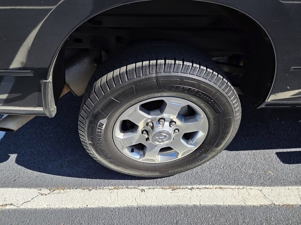 Used 2016 RAM 2500 Big Horn RWD image 7
