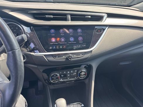 Used 2023 Buick Encore GX Essence w/ Experience Buick Package FWD image 9