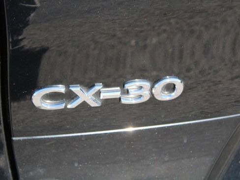 Used 2021 MAZDA CX-30 FWD 2.5 S w/ Select Package image 9