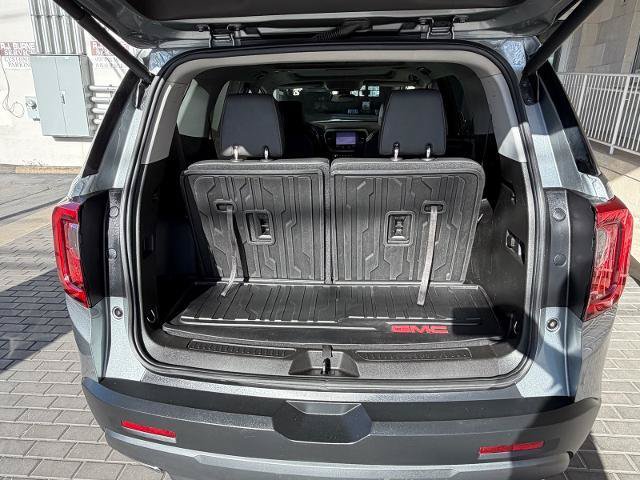 Used 2023 GMC Acadia AT4 w/ Preferred Package AWD/4WD image 9