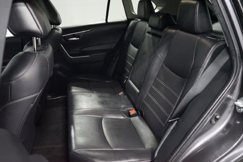 Certified 2022 Toyota RAV4 XLE Premium FWD image 28