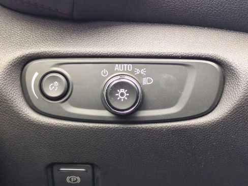 Used 2023 Chevrolet Blazer RS w/ Driver Confidence II Package image 18