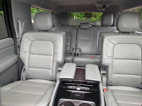 Used 2019 Lincoln Navigator L Reserve w/ Cargo Package AWD/4WD image 22