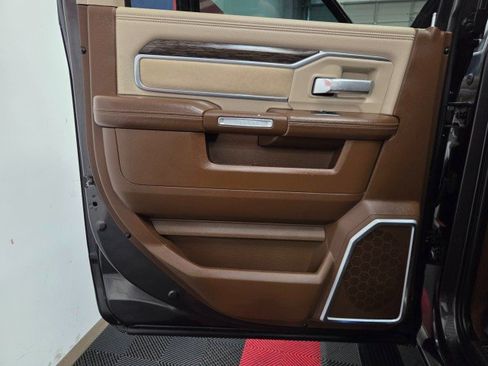 Used 2019 RAM 3500 Laramie AWD/4WD image 36
