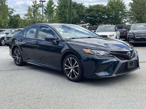 Used 2018 Toyota Camry SE FWD image 7