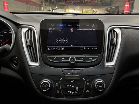 Used 2022 Chevrolet Malibu LS FWD image 25