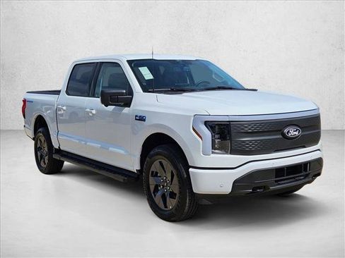 Certified 2025 Ford F150 Lightning Flash AWD/4WD image 3