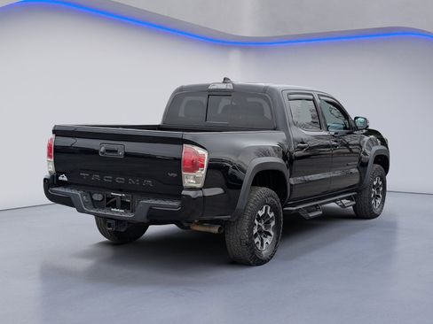 Used 2020 Toyota Tacoma TRD Off-Road image 10