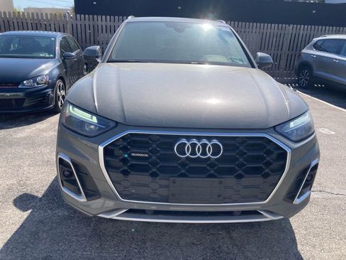 Used 2023 Audi Q5 2.0T Premium w/ Convenience Package AWD/4WD image 2