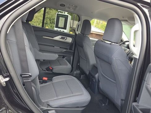 New 2026 Ford Explorer Active image 17