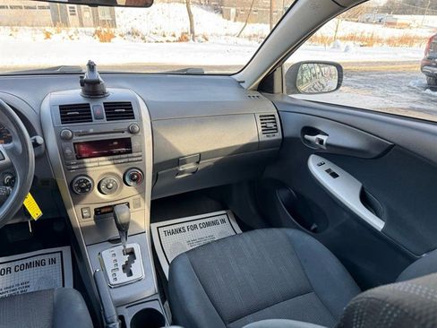 Used 2011 Toyota Corolla S image 20