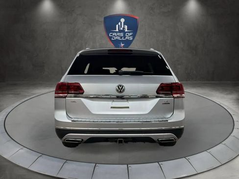 Used 2018 Volkswagen Atlas SEL AWD/4WD image 4
