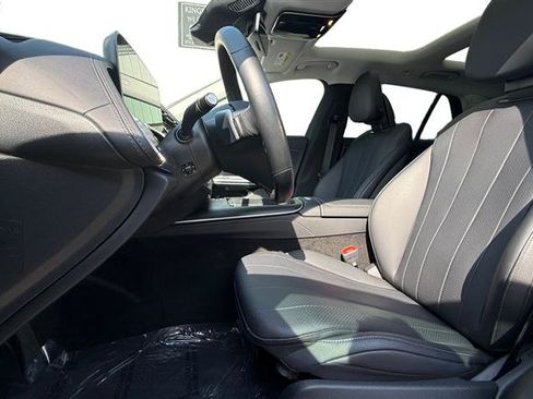 Used 2025 Mercedes-Benz E 450 4MATIC All-Terrain Wagon w/ Driver Assistance Package image 10