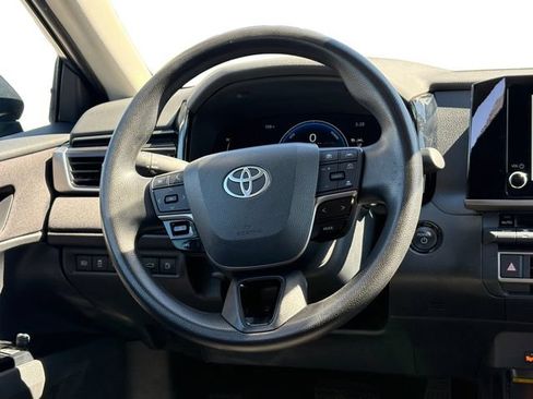 Used 2025 Toyota Camry LE FWD image 15