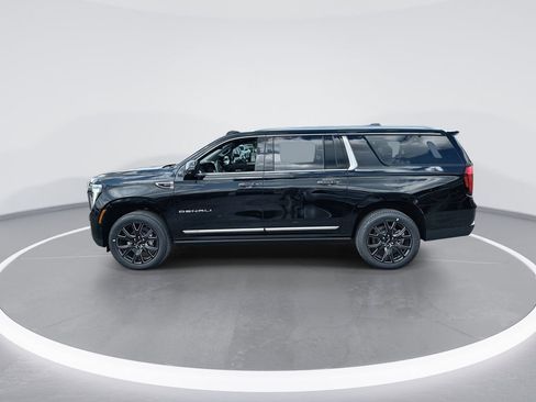 New 2026 GMC Yukon XL Denali w/ Denali Reserve Package image 5