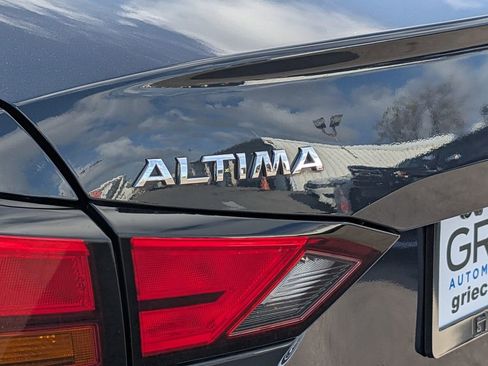 Used 2020 Nissan Altima 2.5 SL FWD image 15