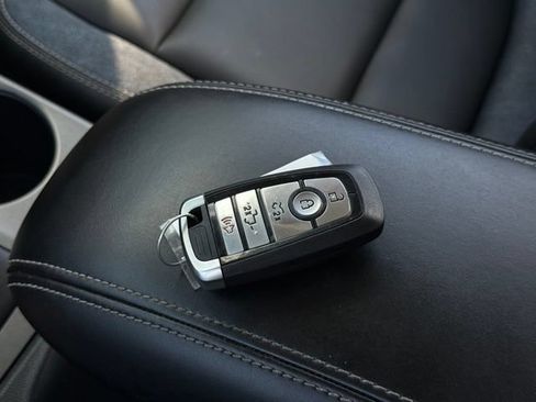 Certified 2025 Ford Bronco Sport Outer Banks w/ Outer Banks Tech Package+ AWD/4WD image 6