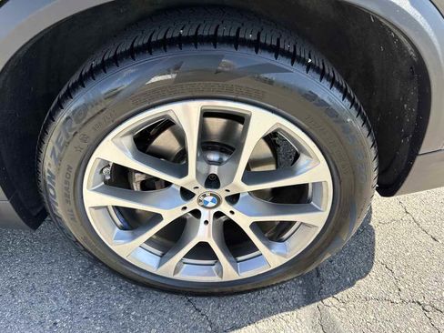 Used 2023 BMW X5 xDrive40i w/ Premium Package image 9