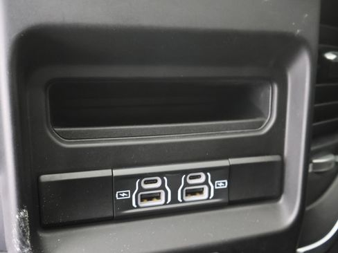 Used 2023 RAM 1500 Big Horn AWD/4WD image 34