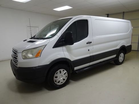 Used 2015 Ford Transit 250 130 Low Roof w/ Exterior Upgrade Package image 3