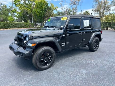 Used 2018 Jeep Wrangler Unlimited Sport S AWD/4WD image 3