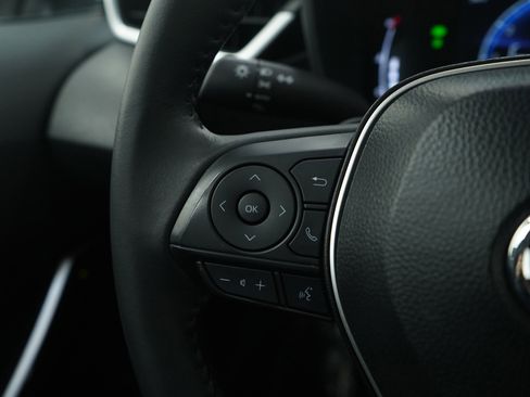 Used 2025 Toyota Corolla XSE image 26