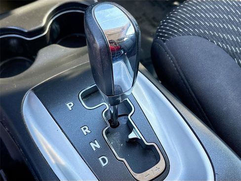 Used 2013 Dodge Journey SXT w/ Flexible Seating Group image 8