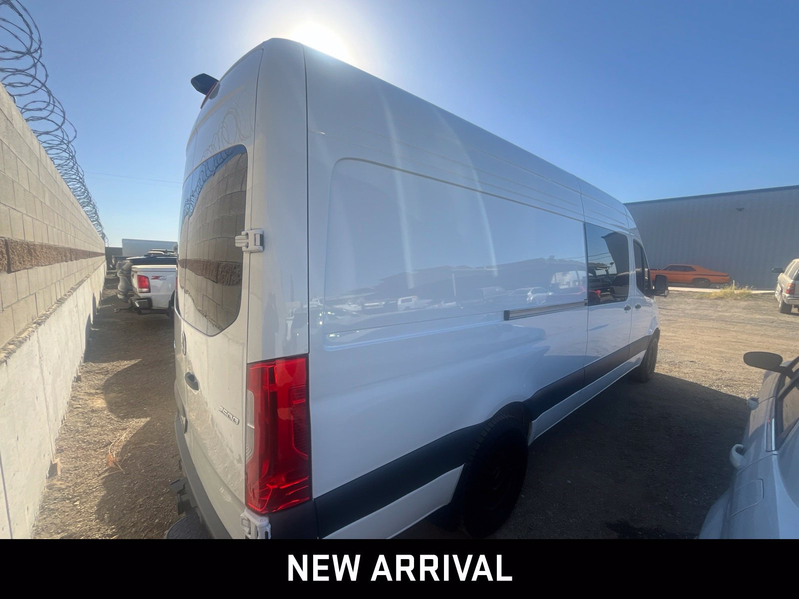 Used 2025 Mercedes-Benz Sprinter 2500 image 3