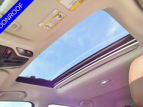 Used 2020 Subaru Outback Touring XT AWD/4WD image 9