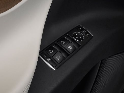 Used 2020 Tesla Model X Long Range image 54