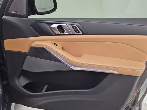 Used 2024 BMW X5 xDrive50e w/ Executive Package image 17