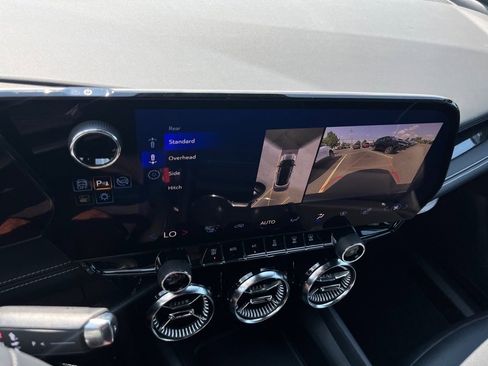 New 2025 Chevrolet Blazer EV LT image 10