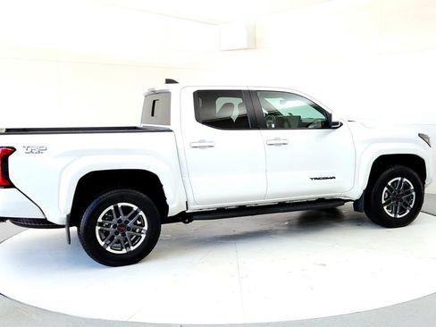 Used 2024 Toyota Tacoma TRD Sport w/ TRD Sport Upgrade Package AWD/4WD image 6
