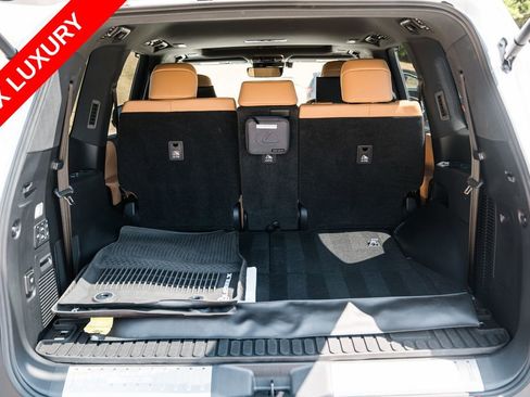 Used 2023 Lexus LX 600 4WD w/ Accessory Package (Z1) image 7