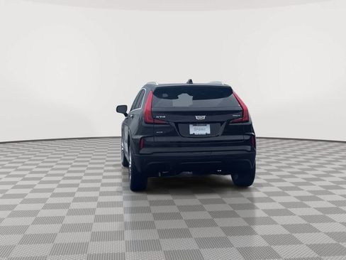 Used 2024 Cadillac XT4 Luxury w/ Cold Weather Package AWD/4WD image 7