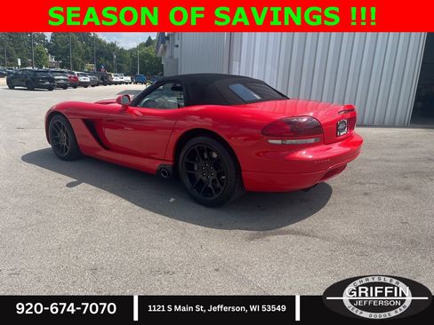 Used 2003 Dodge Viper SRT-10 image 3