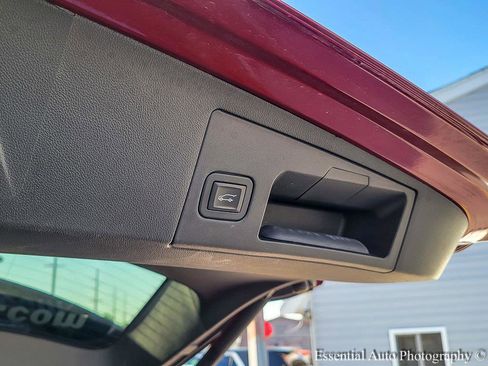 Used 2019 Cadillac XT5 Luxury FWD image 29